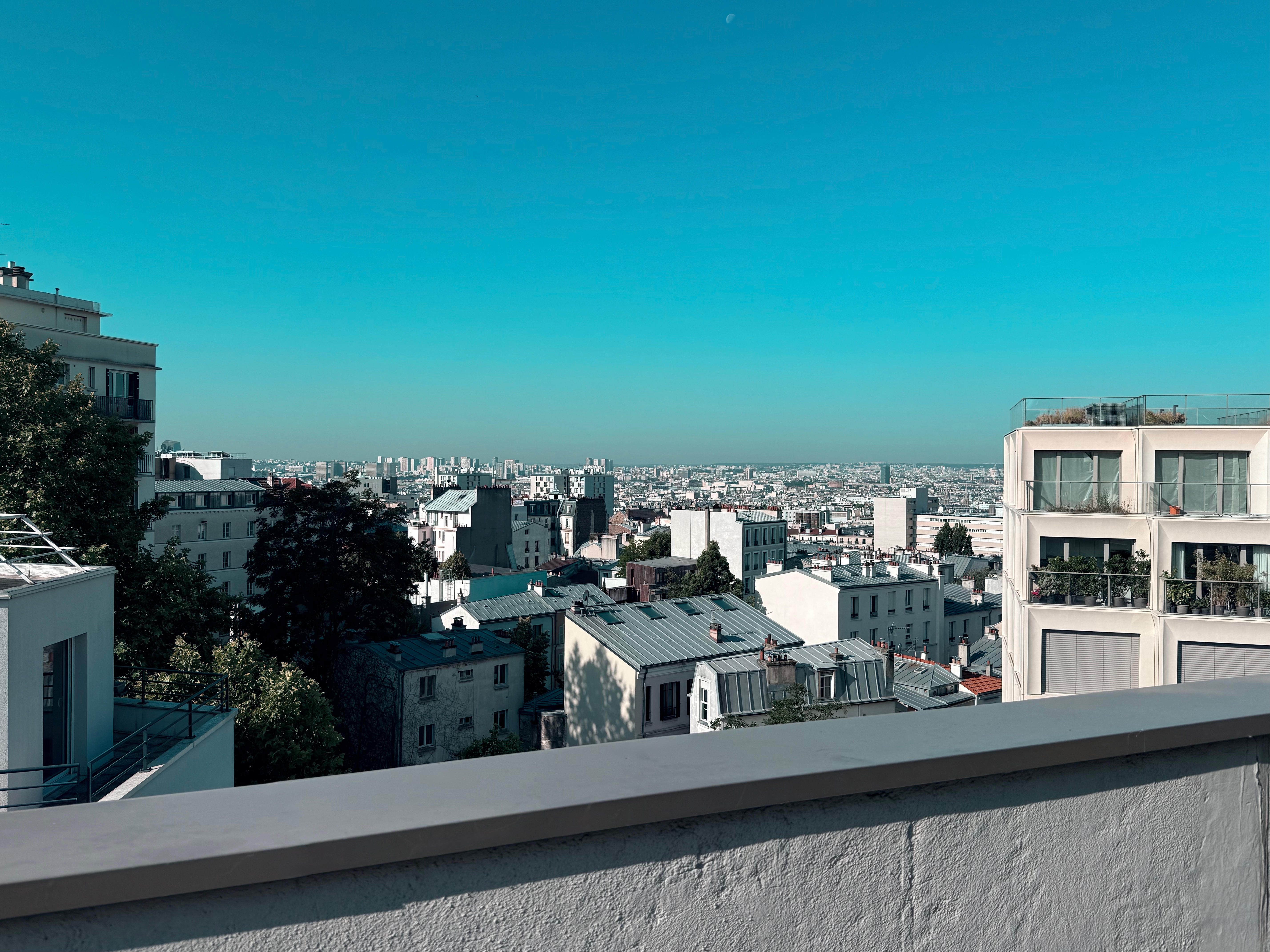 Vue depuis les nouveaux locaux de Lamort | Thomas, 24 rue de l’Est, Paris 20e